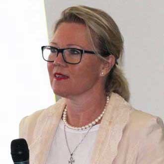 Kautzky-Szemok-Adrienn-Bukkszentkereszt-előadó